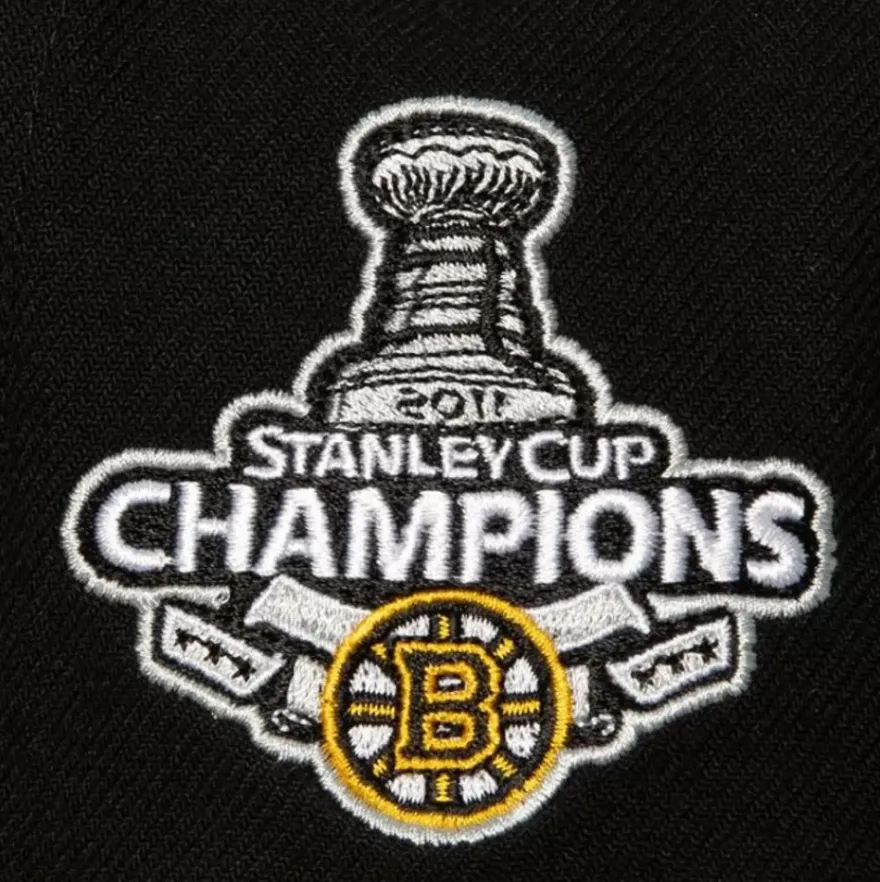 Mitchell & Ness Snapback-2 Tone Side Patch Snapback Boston Bruins