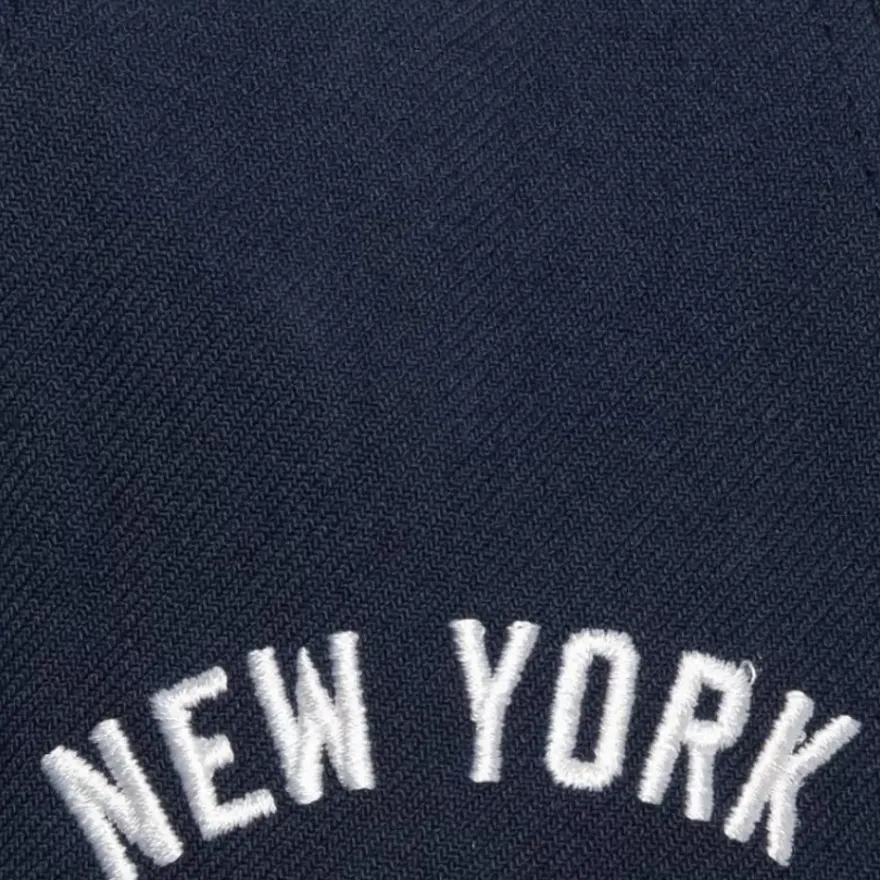 Mitchell & Ness Fitted-Bases Loaded Fitted Coop New York Yankees