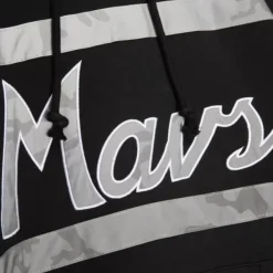 Mitchell & Ness Hoodies & Sweatshirts-Camo Reflective Head Coach Hoodie Dallas Mavericks