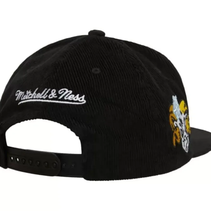 Mitchell & Ness Snapback-Cord Script Snapback University Of North Carolina