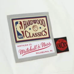 Mitchell & Ness Hoodies & Sweatshirts-Cream Hoodie New York Knicks
