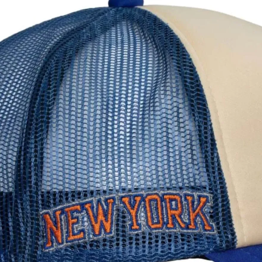 Mitchell & Ness Snapback-Cream Trucker Snapback New York Knicks