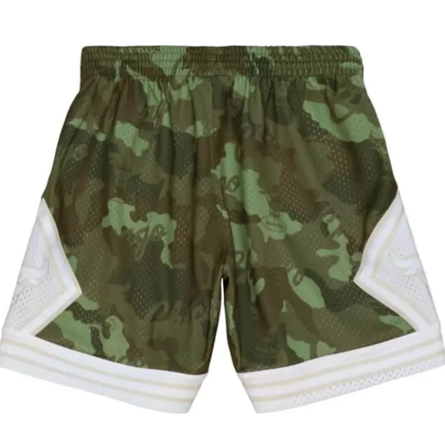 Mitchell & Ness Shorts-Ghost Green Camo Swingman Chicago Bulls 1997-98 Shorts