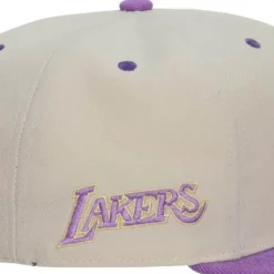 Mitchell & Ness Fitted-Hop On Fitted Los Angeles Lakers