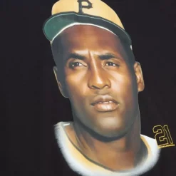 Mitchell & Ness T-Shirts & Tops-Legends Portriat Tee Pittsburgh Pirates Roberto Clemente