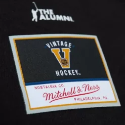 Mitchell & Ness T-Shirts & Tops-Name & Number Tee Los Angeles Kings Luc Robitaille