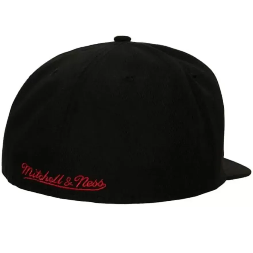 Mitchell & Ness Fitted-Shark Bite Fitted Hwc Hat Chicago Bulls