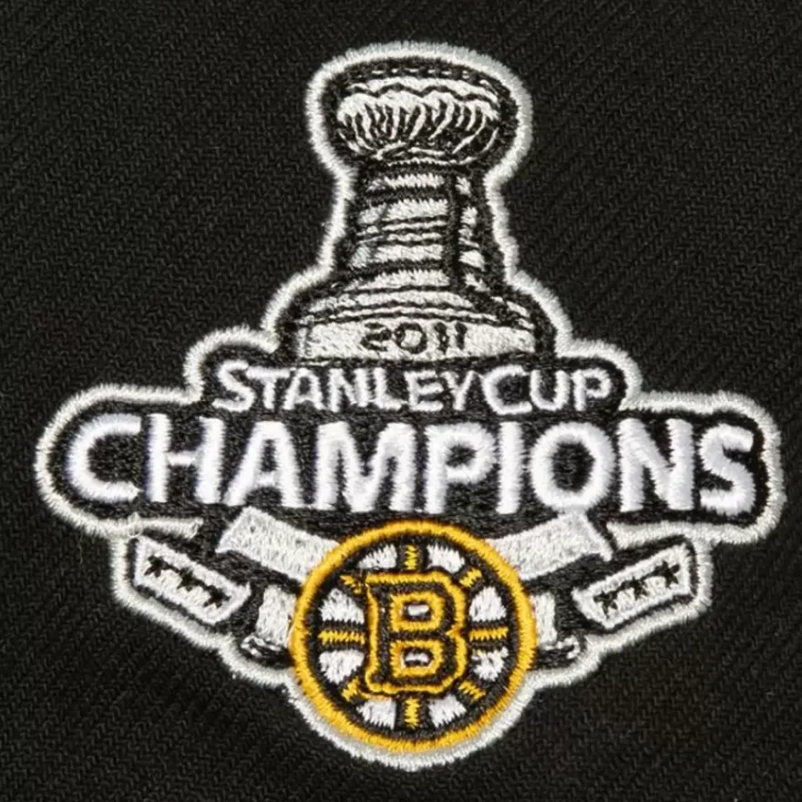 Mitchell & Ness Fitted-Side Patch Fitted Boston Bruins