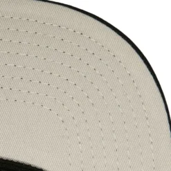 Mitchell & Ness Fitted-Side Patch Fitted Boston Bruins