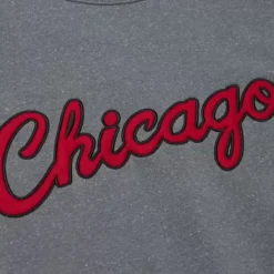 Mitchell & Ness Hoodies & Sweatshirts-Snow Washed Fleece Crew Chicago Bulls