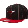 Mitchell & Ness Snapback-Team Pin Snapback Chicago Bulls