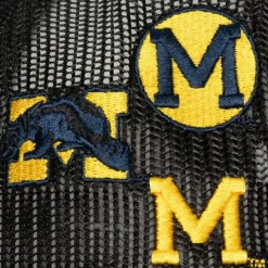 Mitchell & Ness Snapback-Times Up Trucker University Of Michigan