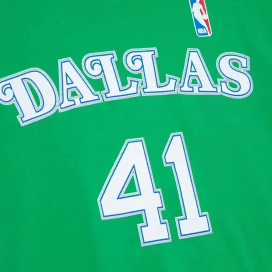 Mitchell & Ness T-Shirts & Tops-Traditional Name & Number Tee Dallas Mavericks 2007-08 Dirk Nowitzki