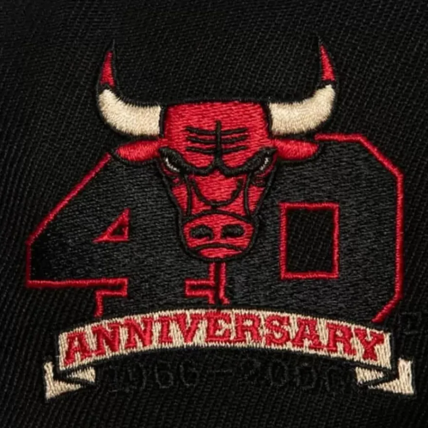 Mitchell & Ness Snapback-With Love Snapback Chicago Bulls